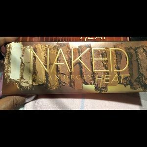 COPY - Urban decay eyeshadow palette